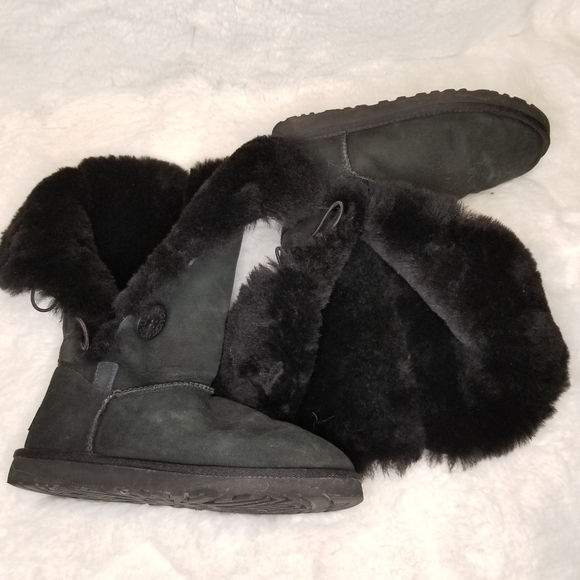 UGG TALL BAILEY BUTTONS - Picture 8 of 9